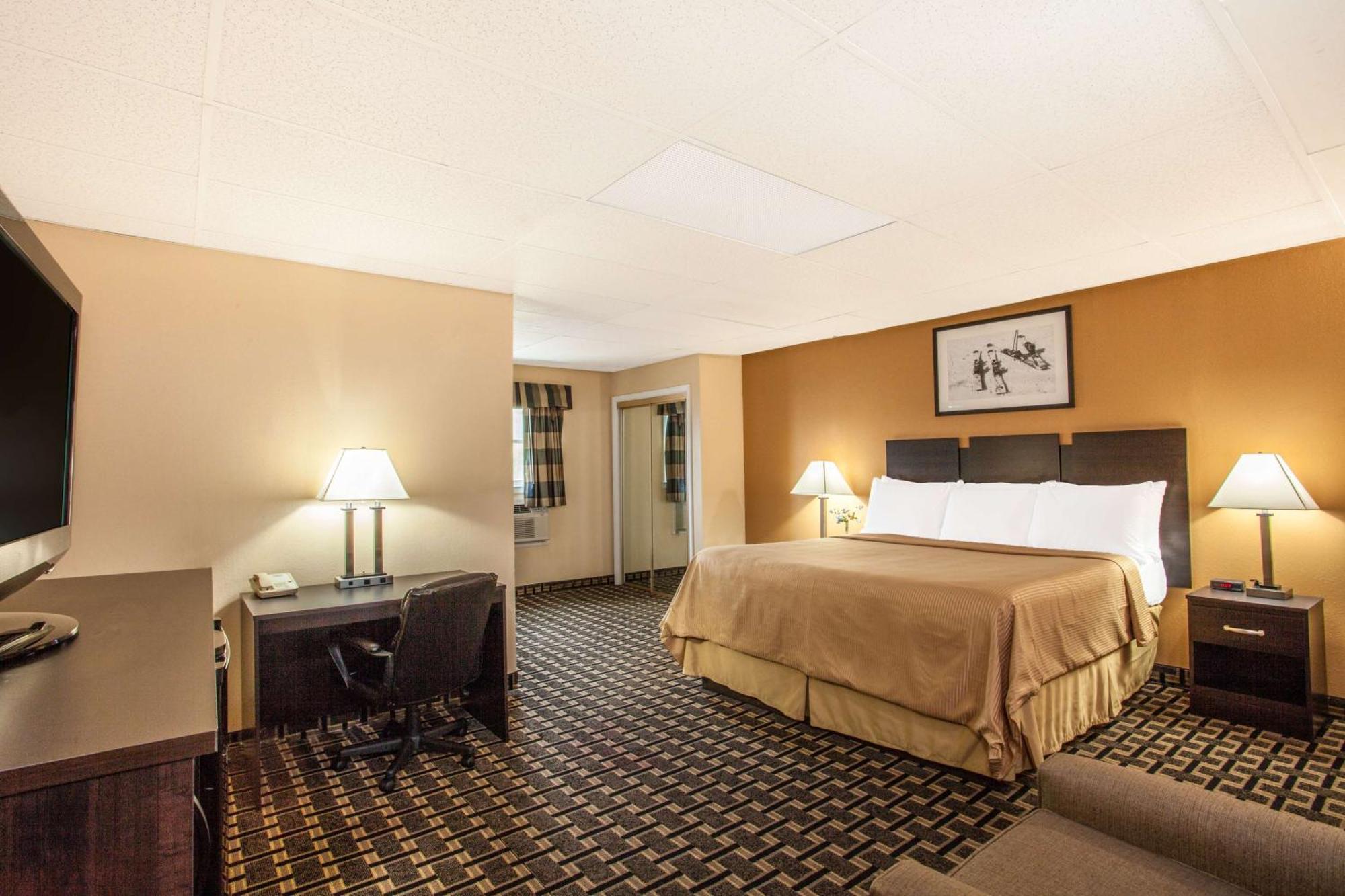 Travelodge By Wyndham South Берлингтон Экстерьер фото